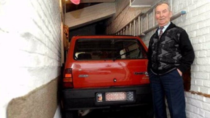Der Rentner und sein Auto. Quelle: standaard.be